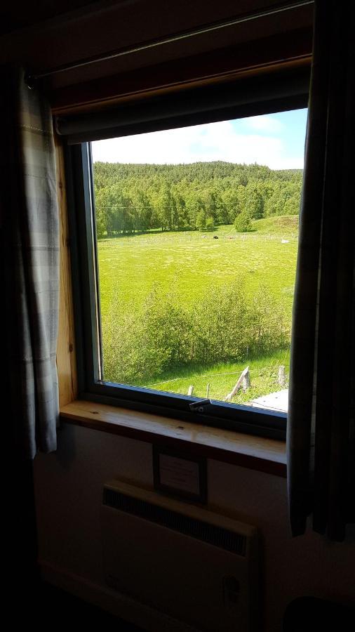 Carn Mhor Bed And Breakfast Авимор Экстерьер фото