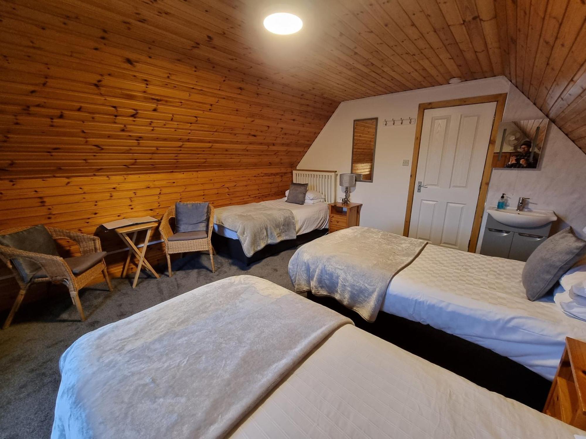 Carn Mhor Bed And Breakfast Авимор Номер фото