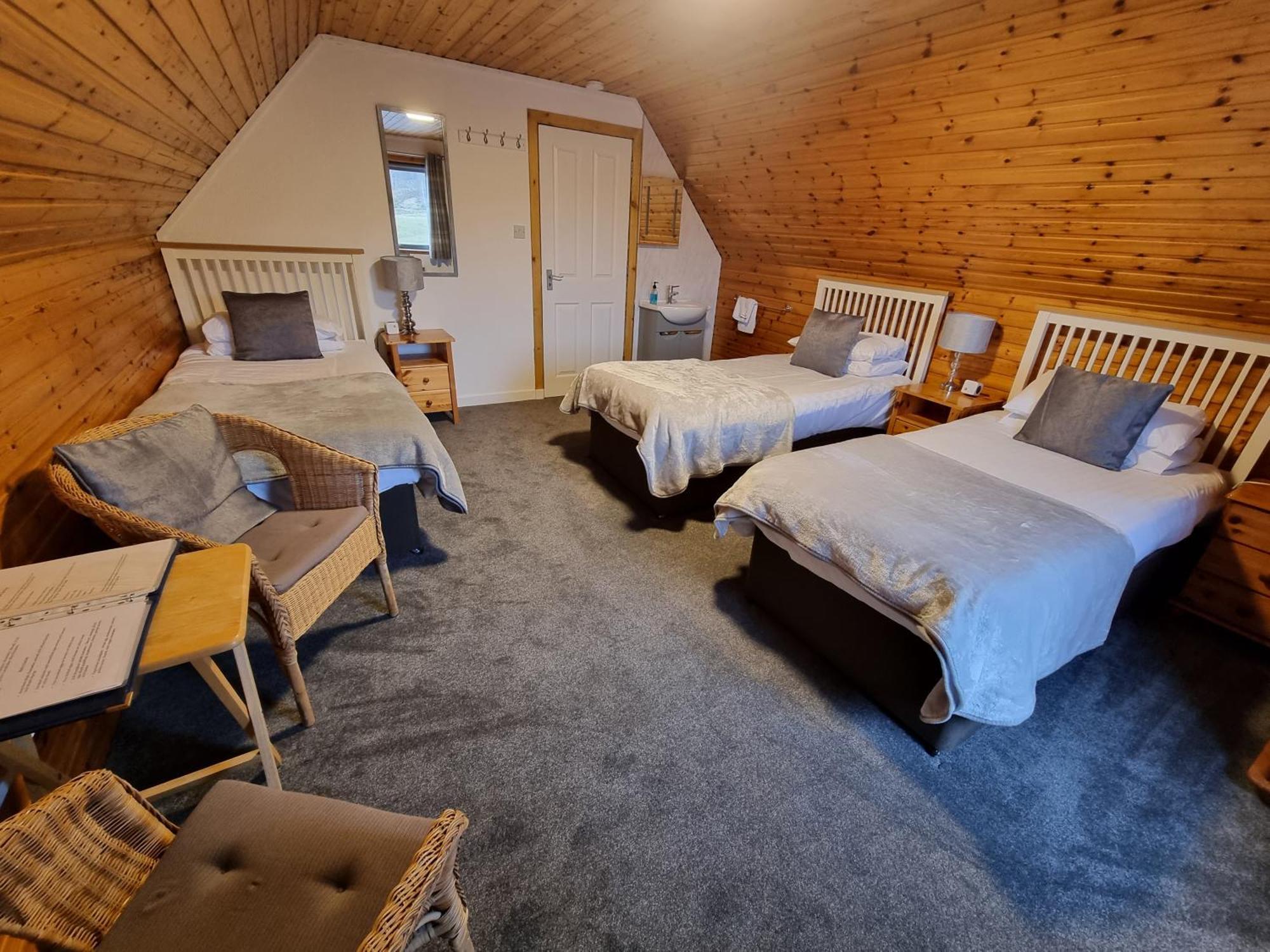 Carn Mhor Bed And Breakfast Авимор Номер фото