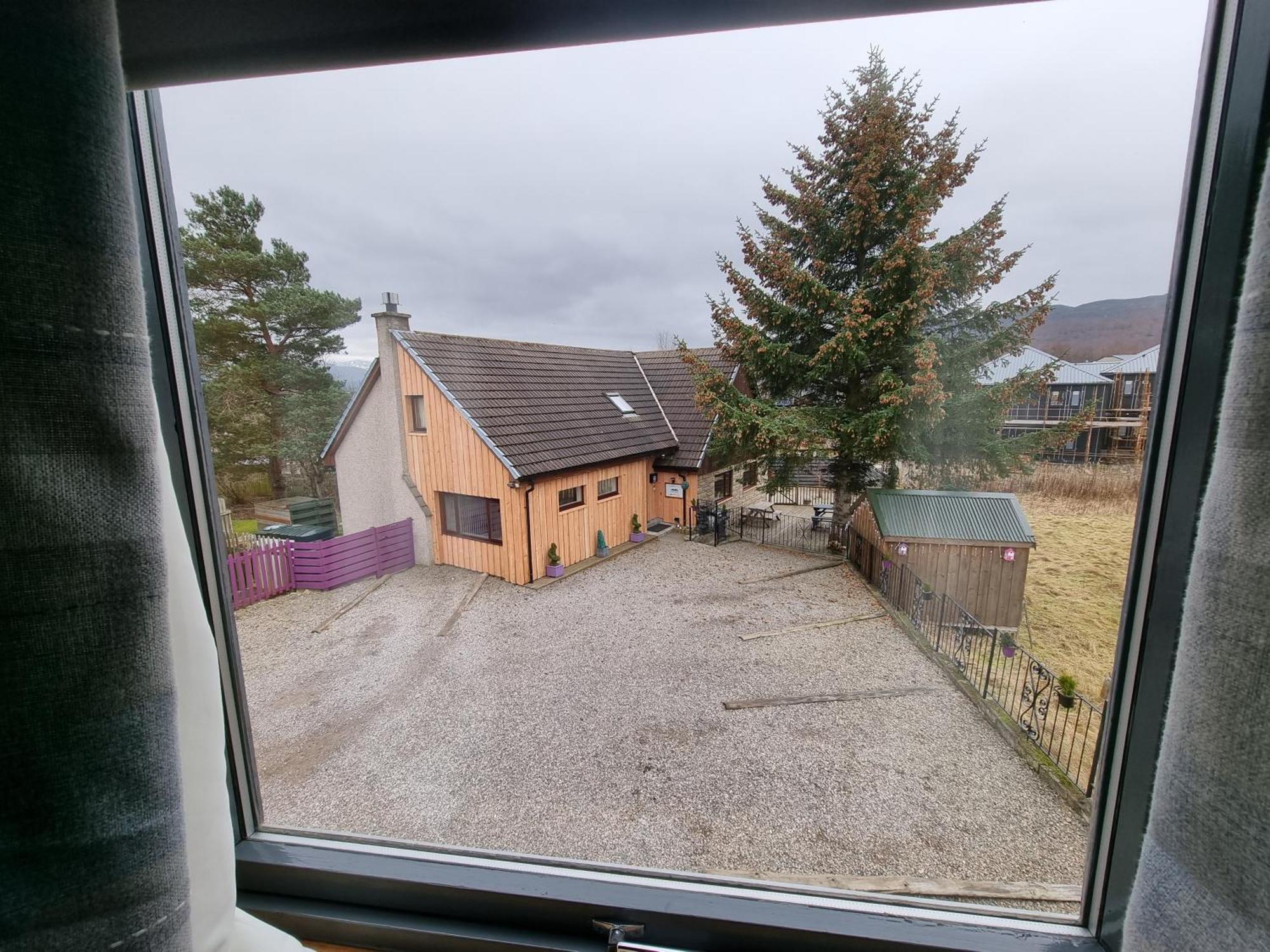 Carn Mhor Bed And Breakfast Авимор Номер фото